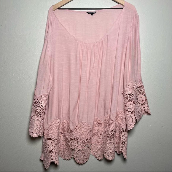 Unique Spectrum Women Top 3X Pink Crochet Applique Trim Boho Peasant Lightweight - Picture 1 of 7